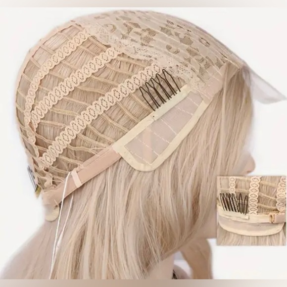 Synthetic wig - Picture 10 of 12